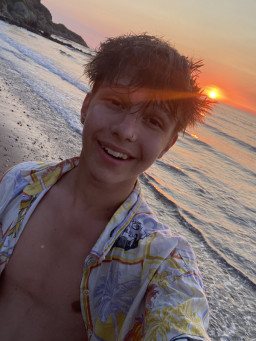 @adahajkos Adam Hájek