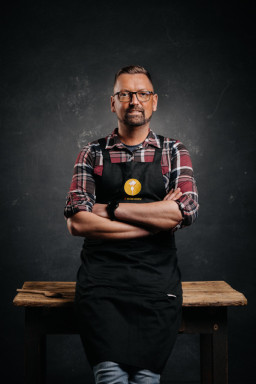 @muz-s-varechou Lajgút Viliam