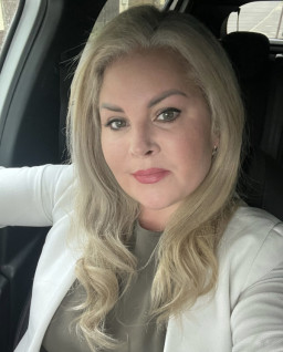 @design-bysimonabadi Simona Badi