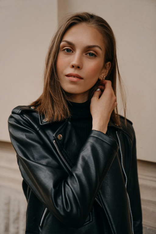 Annamária Bilasová (La Beauté Modeste)