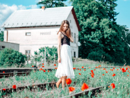 Romi Mináriková | Dievča z kaviarne Romana Mináriková