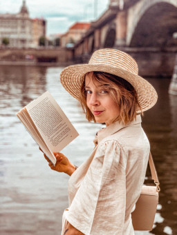 Lucie Zelinková  @luciezel