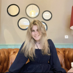 Kristýna Fra  @Kristynafra